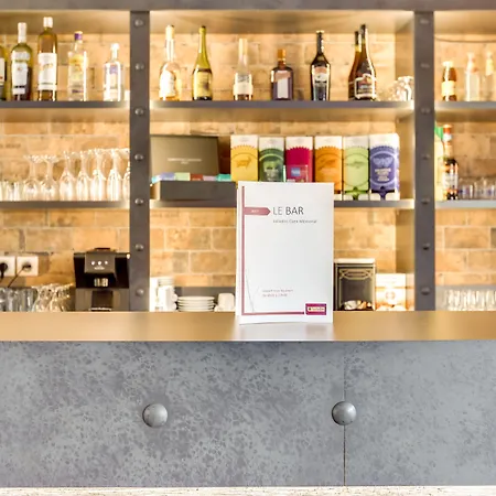 The Originals City, Memorial 3*