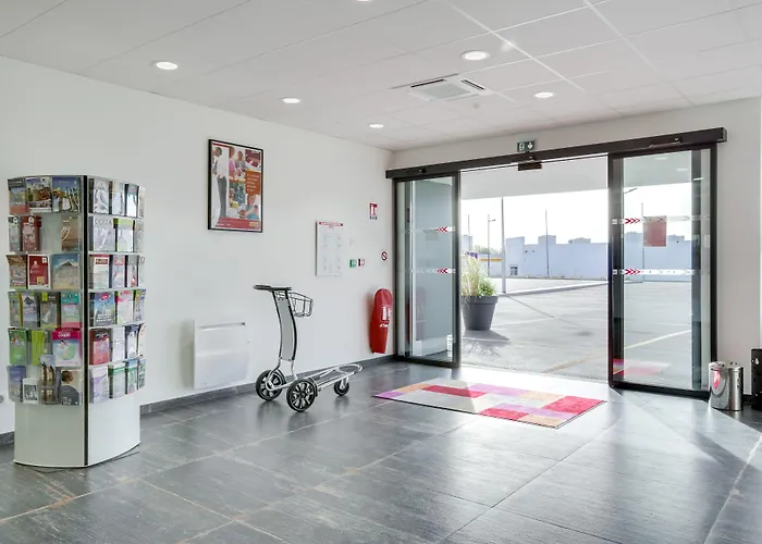 The Originals City, Memorial Отель Кан