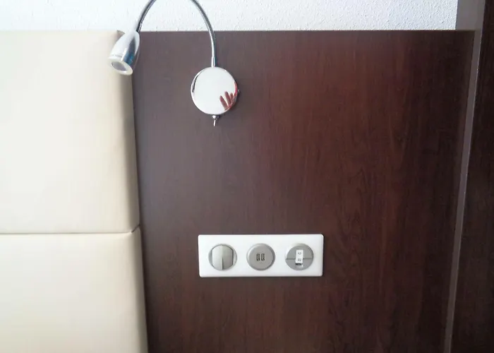 The Originals City, Memorial